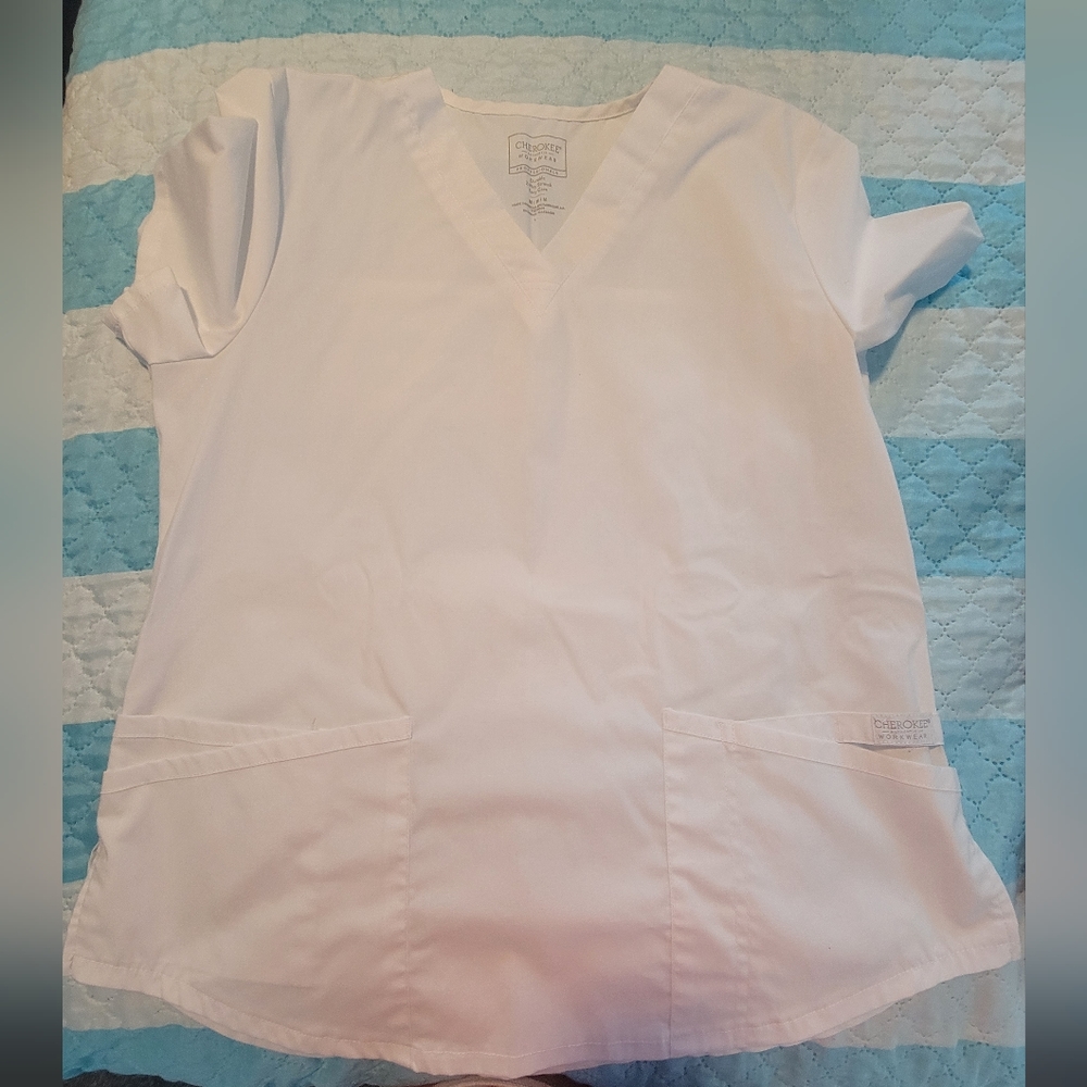 Womens all white scrub top and bottom